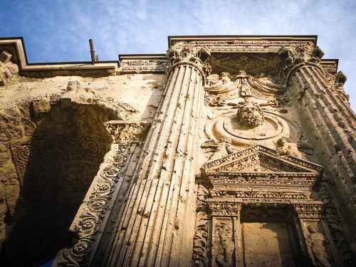 Détails porte Mars, Reims